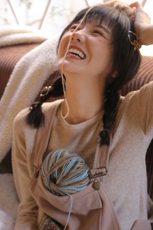 香含玉女峰头露